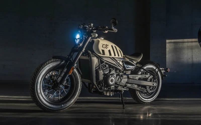 CFMOTO 450CL-C Bobber