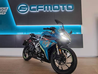 CFMOTO 300 SR